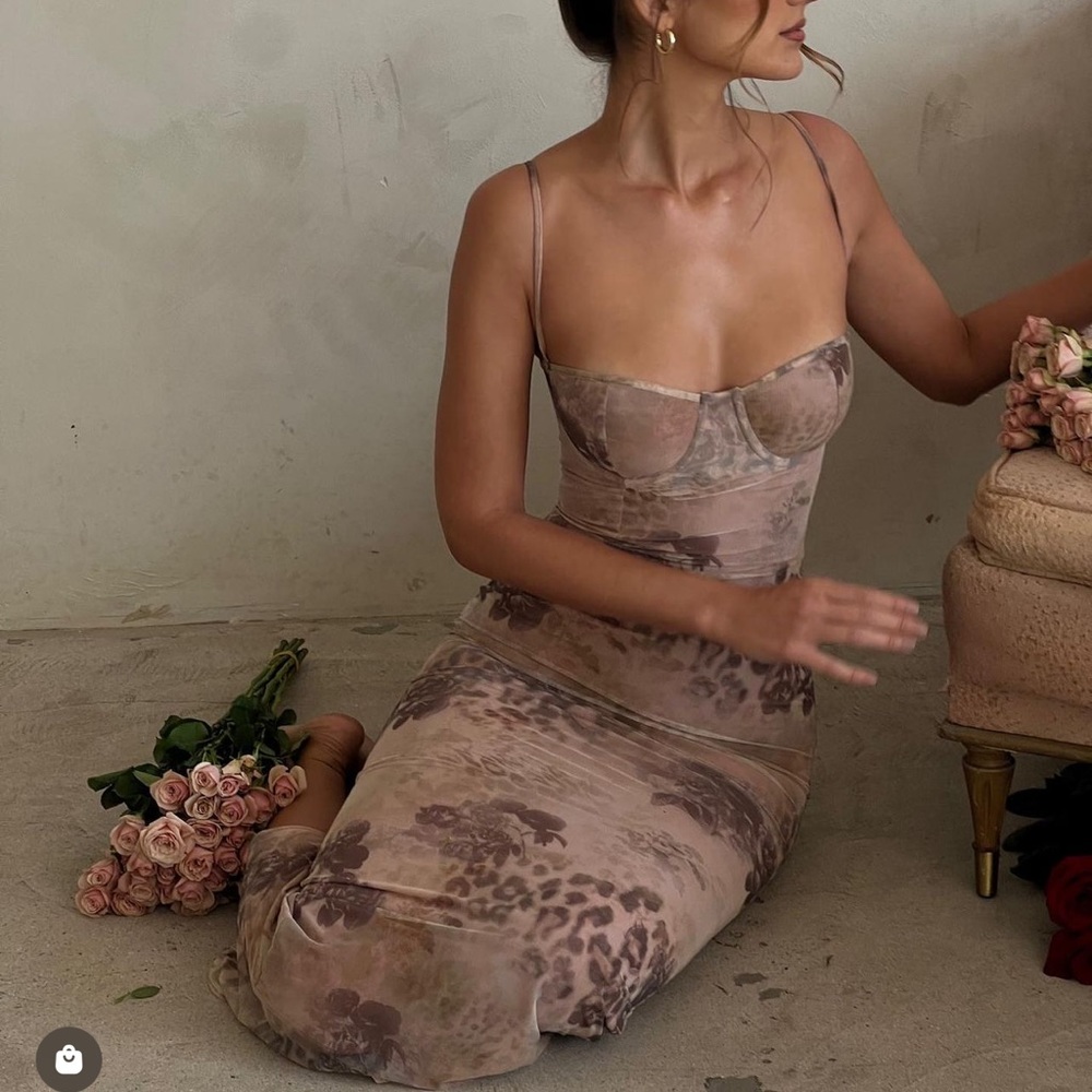 House of cb aiza dress in size small (bigger cup) only worn once